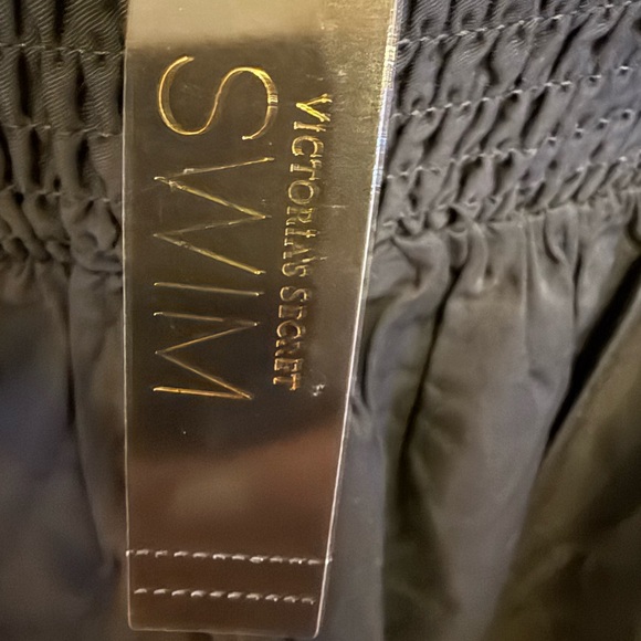 Victoria's Secret Beachwear Ruffled Mini Skirt Size Medium NWT - Picture 5 of 5